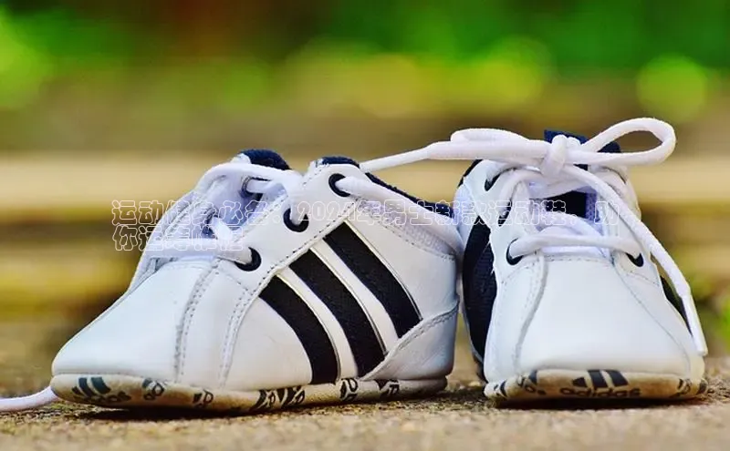 意昂3代理登陆百度翻译App运动健身必备：2024年男士新款运动鞋，助
你运筹帷幄