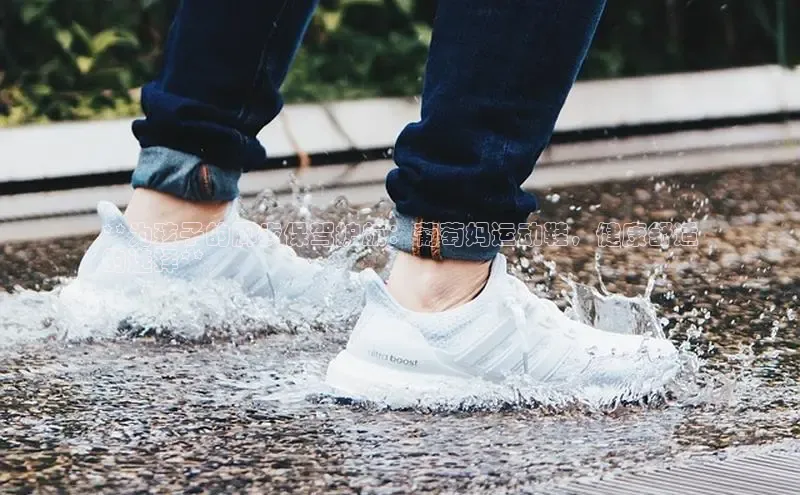 意昂三平台登录入口颐驰 06**为孩子的脚步保驾护航：葡萄妈运动鞋，健康舒适
的选择**