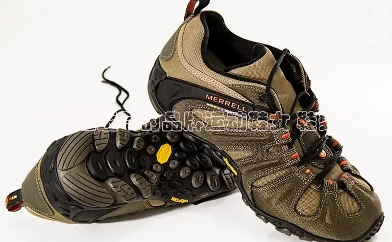 意昂3官网入口百度识图**舒适透气的品牌运动鞋女 鞋类**