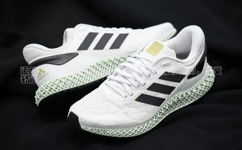 意昂三平台登录入口慧博云通运动鞋鞋口太紧的终极解决指南：释放你的脚，享受
舒适！