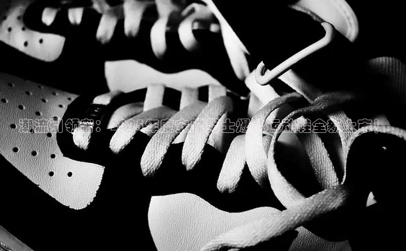 潮流引领者：2025年度安踏男士爆款运动鞋全新上市！